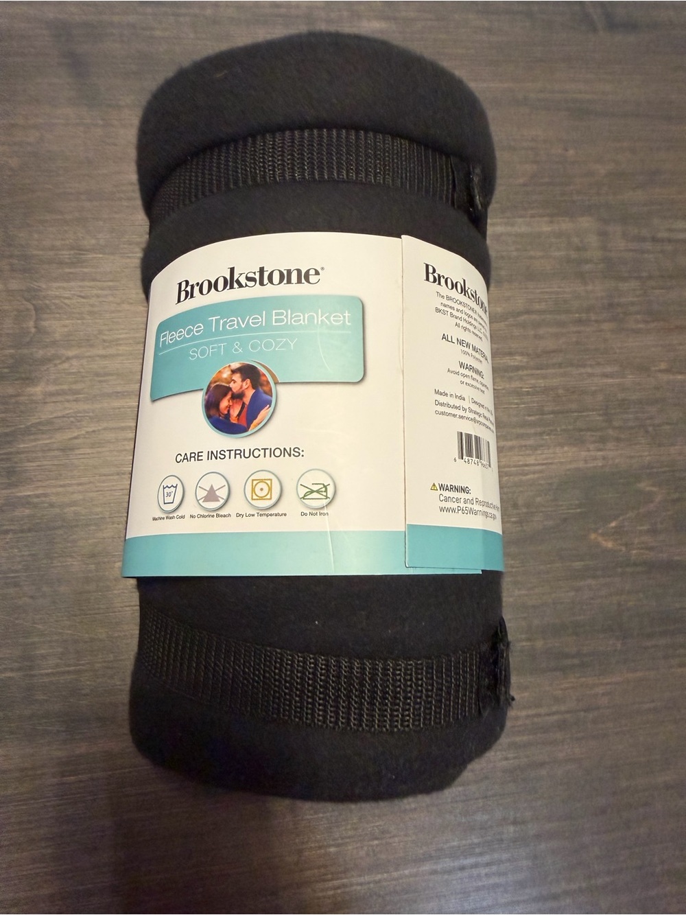 Brookstone Black Fleece Travel Blanket with Carry Strap - Picture 4 of 5